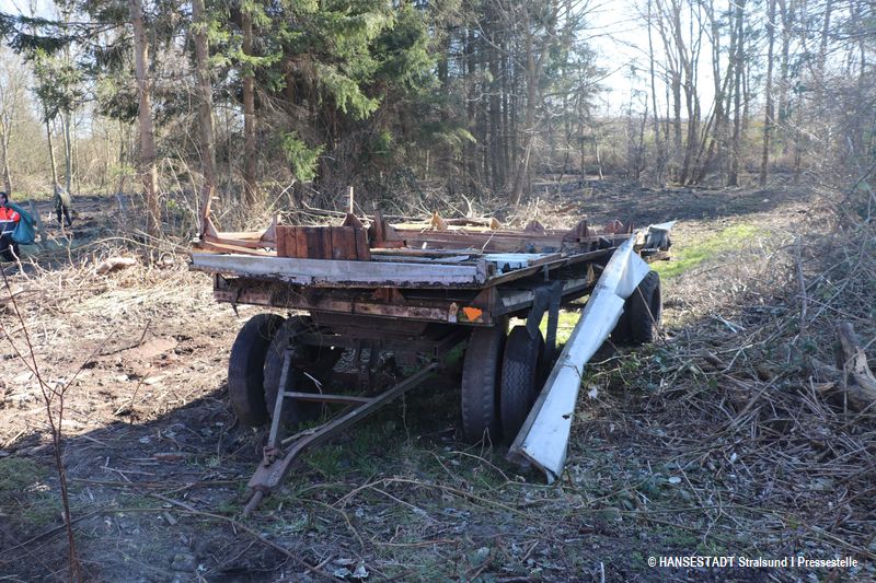 Bei Interesse zu verschenken Bei Interesse zu verschenken